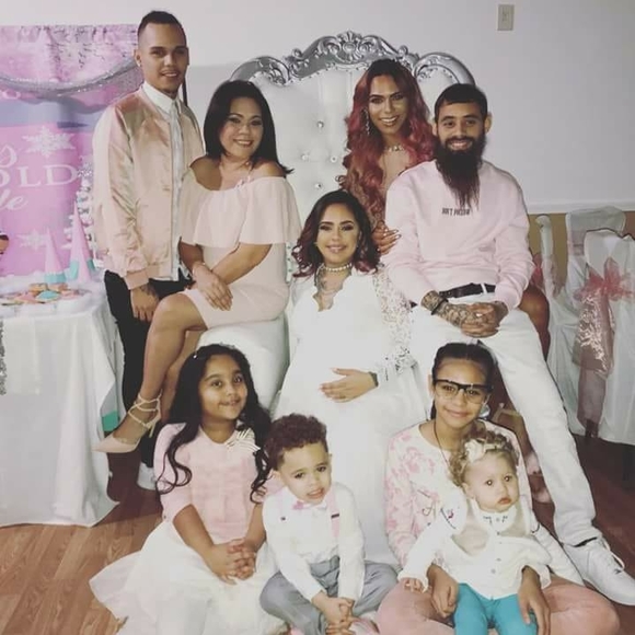 Meet your Posher, Shirley - Picture 1 of 1